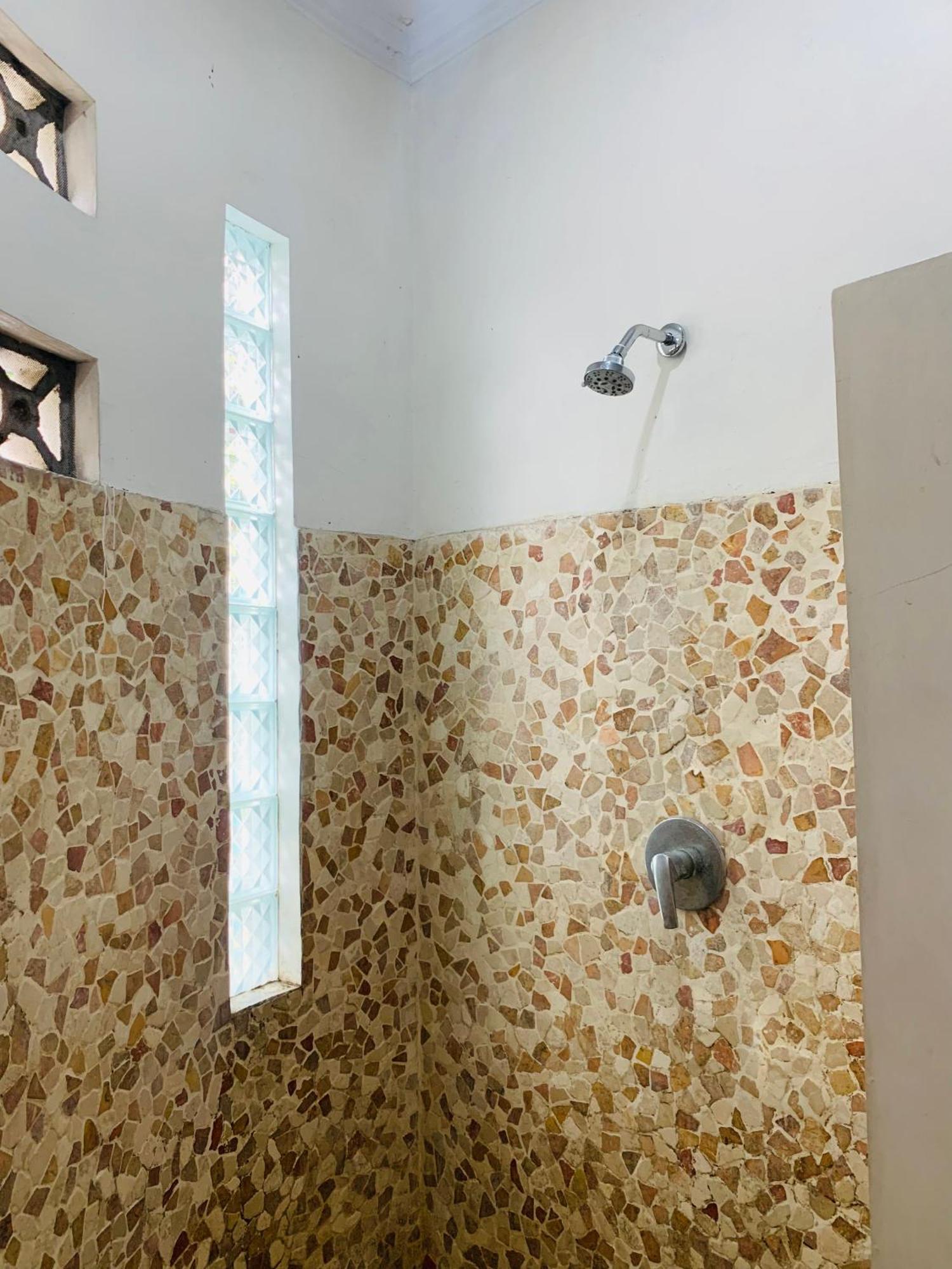 Villa Bougenville 요그야카르타 외부 사진
