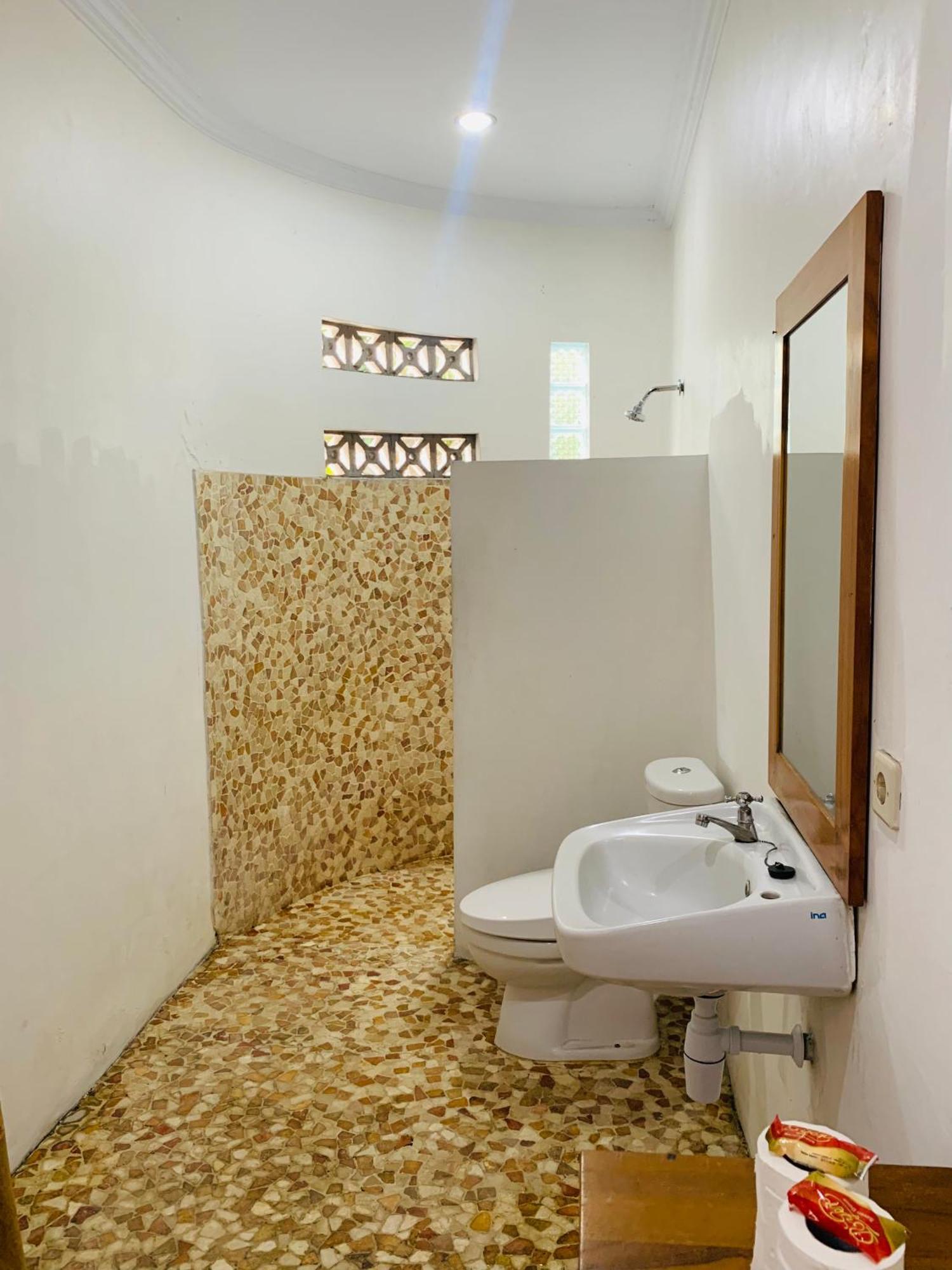 Villa Bougenville 요그야카르타 외부 사진